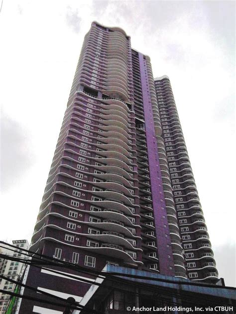 condos in anchor skysuites